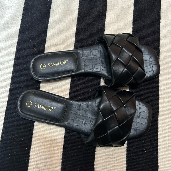 You have found your summer flats! - Picture 1 of 3